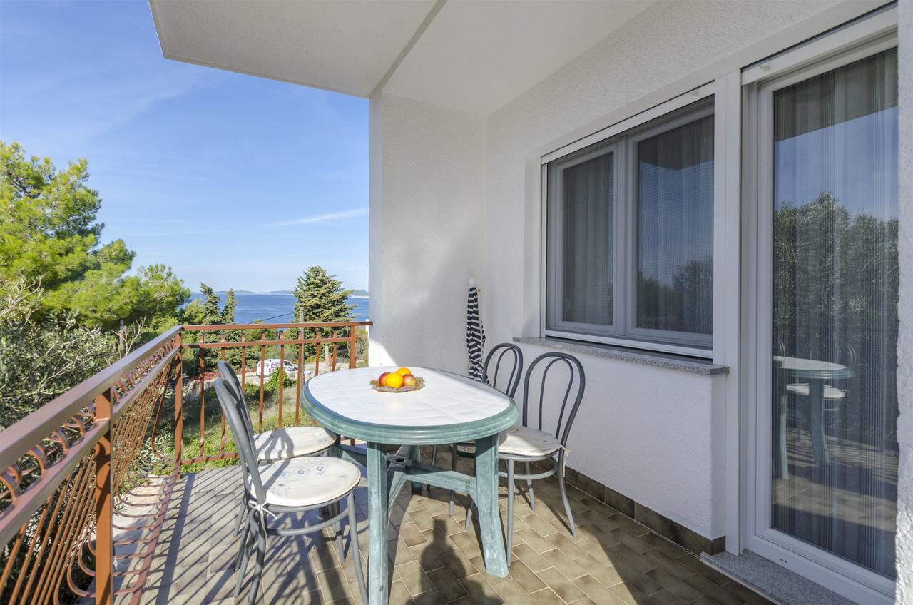 Apartments Karmela Primošten Eksteriør bilde