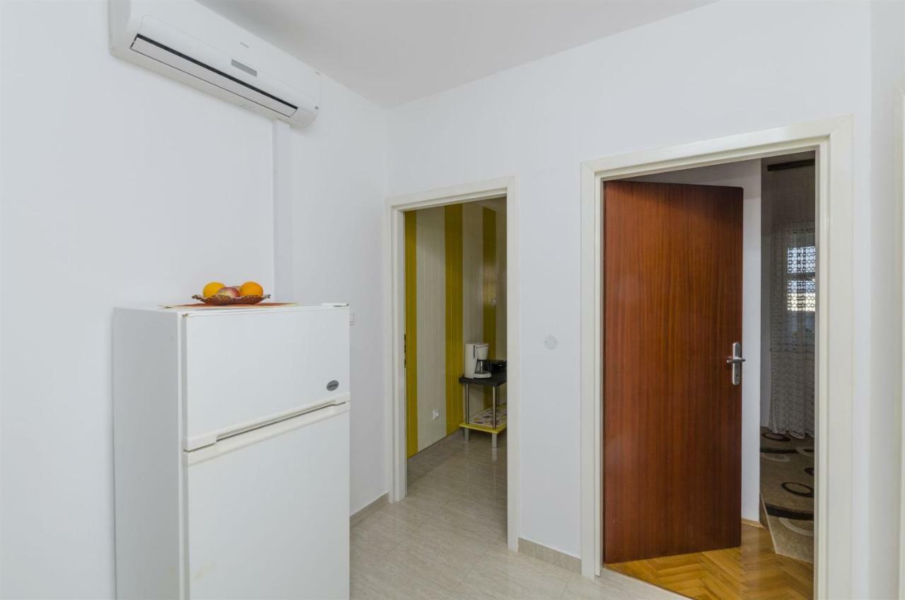 Apartments Karmela Primošten Eksteriør bilde